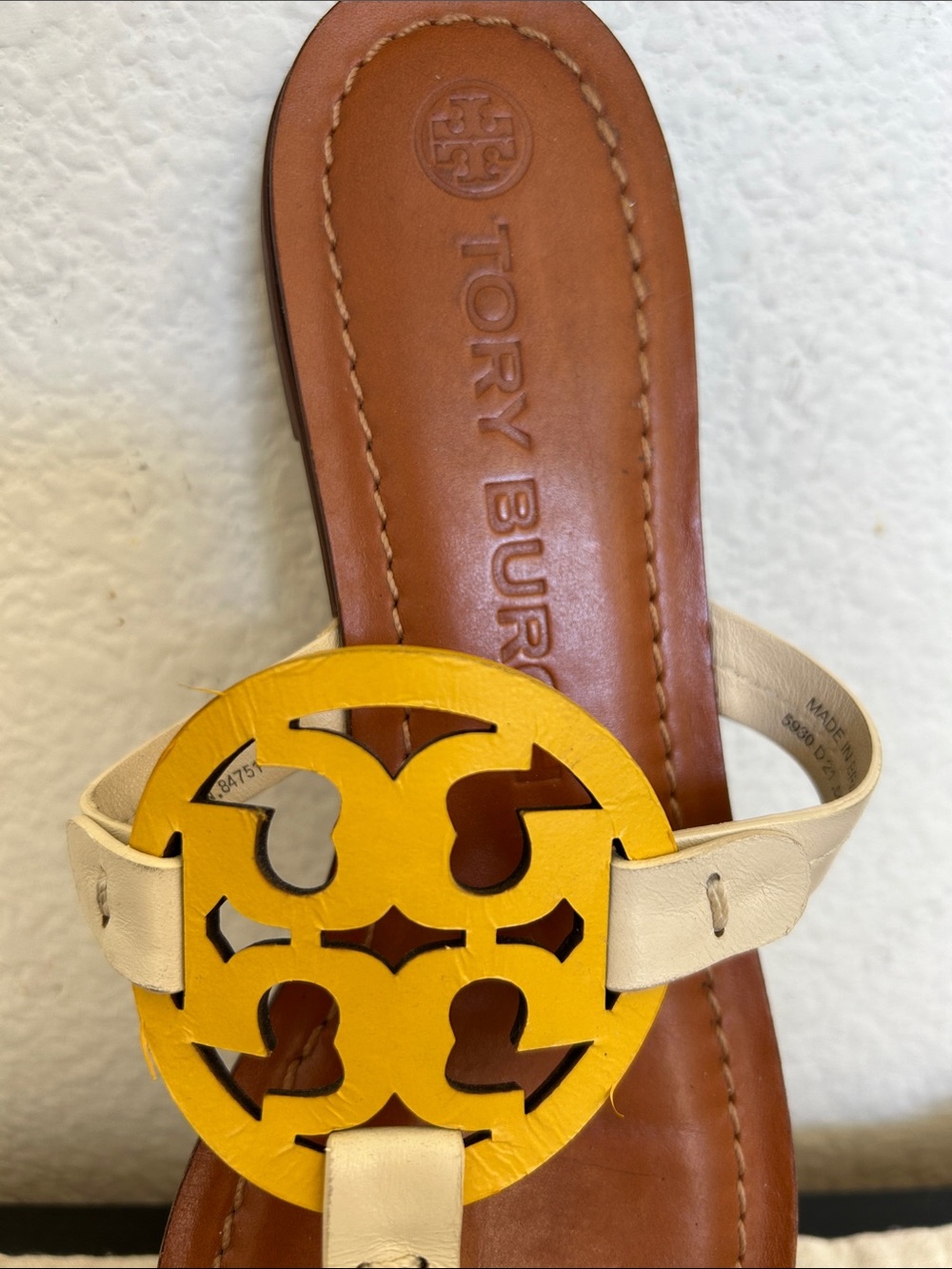 Tory Burch White and Yellow Miller Logo Thong Sandals - Picture 2 of 6